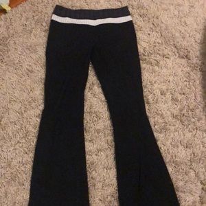 Lululemon Groove Pant Size 6 32” Inseam